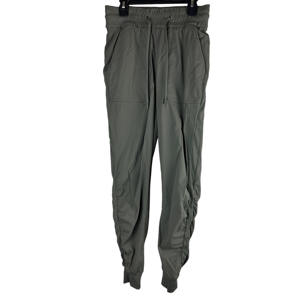 Lululemon Beyond the Studio Jogger Lightweight Stretch Green Ruched Pockets 4 - Picture 2 of 9